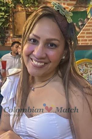 152345 - Tatiana Age: 44 - Colombia