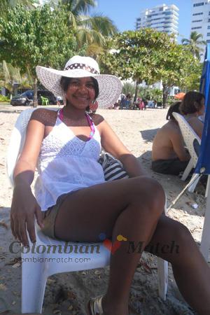 153067 - Karen Age: 42 - Colombia