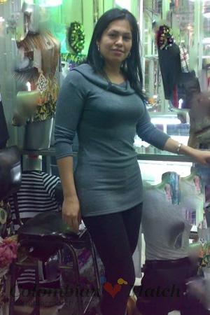 157703 - Andrea Age: 50 - Colombia