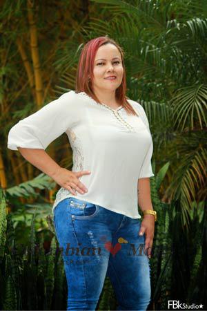 165148 - Diocelina Age: 46 - Colombia