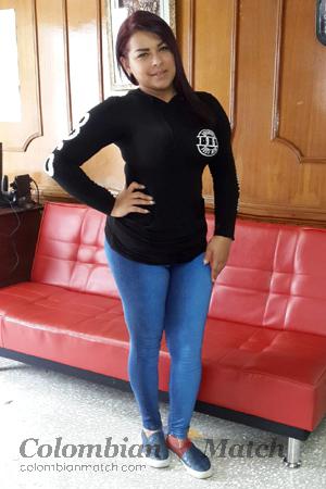 167046 - Kenia Age: 40 - Costa Rica