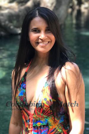 171472 - Yaniris Age: 53 - Colombia