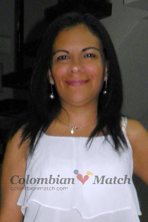 173739 - Senndy Age: 46 - Costa Rica