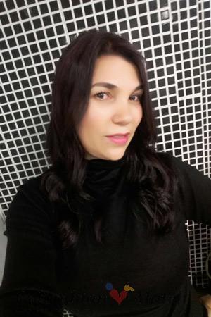 176033 - Adriana Age: 47 - Colombia