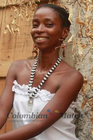 180080 - Teolinda Age: 46 - Colombia