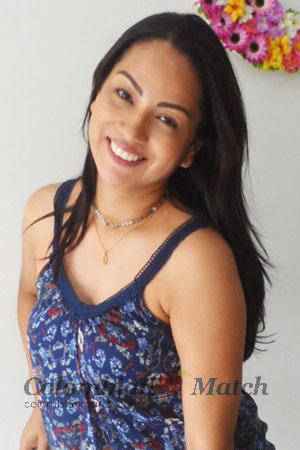 181526 - Karen Age: 44 - Colombia