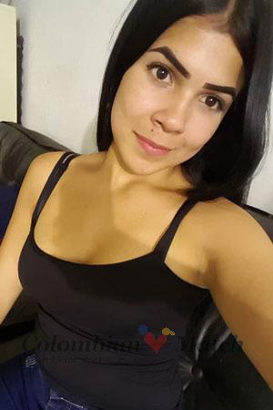 182521 - Gabriela Age: 25 - Venezuela