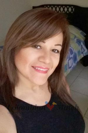 183622 - Laura Age: 58 - Costa Rica