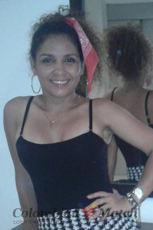 184243 - Rosanna Age: 45 - Colombia