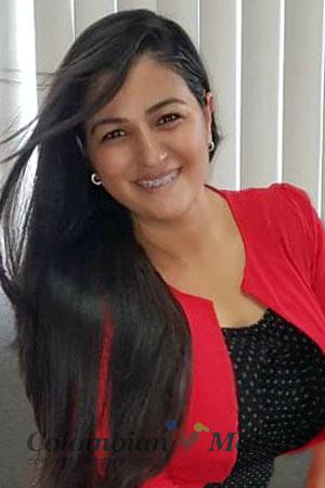 185314 - Yuri Age: 39 - Costa Rica