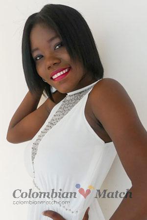 186689 - Yerlis Age: 30 - Colombia