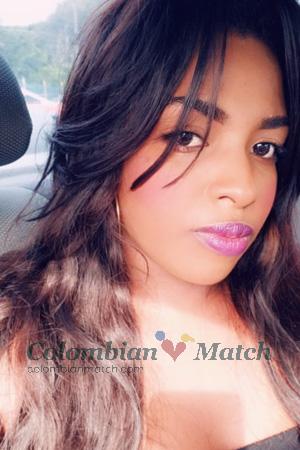 188167 - Laura Age: 29 - Colombia