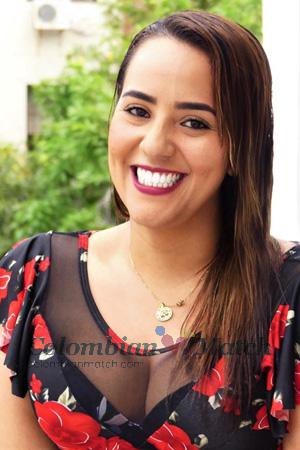 188425 - Giannina Age: 35 - Colombia