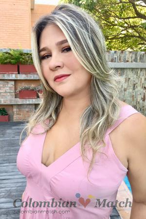 189215 - Lina Age: 44 - Colombia