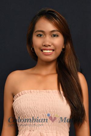 189958 - Junevie Age: 26 - Philippines