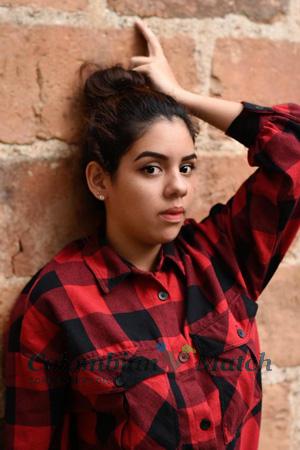 192912 - Andrea Age: 24 - Colombia