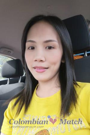 195501 - Pimnipa Age: 40 - Thailand