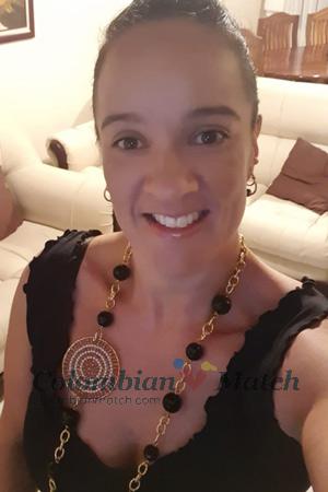 196058 - Lourdes Age: 42 - Costa Rica