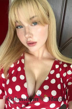 196520 - Anastasia Age: 23 - Ukraine