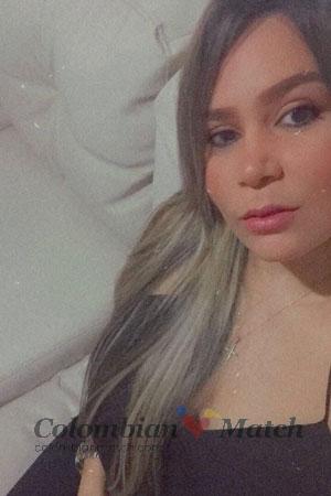 199521 - Yuri Age: 40 - Colombia