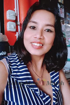 199898 - Kamollak Age: 57 - Thailand