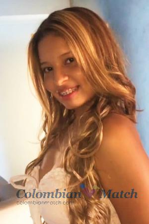 203520 - Yuliana Age: 22 - Colombia