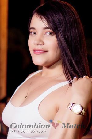 203841 - Paula Age: 32 - Colombia