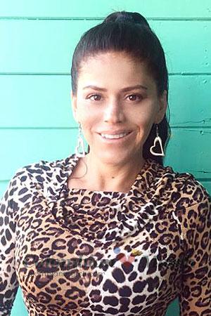 204575 - Silvia Age: 43 - Costa Rica