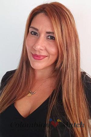 207057 - Laura Age: 45 - Colombia
