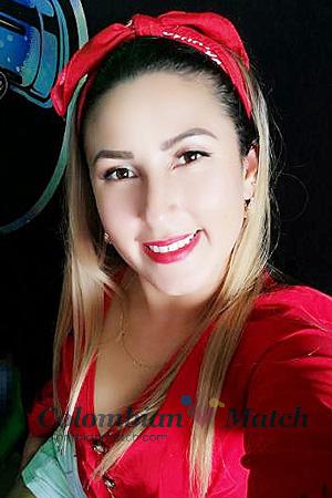 209327 - Melissa Age: 33 - Costa Rica