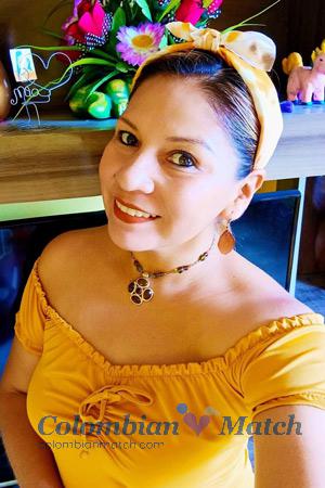 210294 - Sonia Age: 45 - Peru