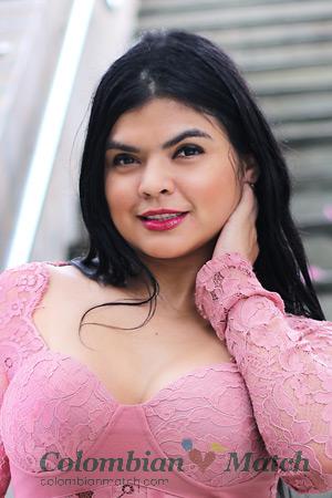 210745 - Silvana Age: 32 - Colombia