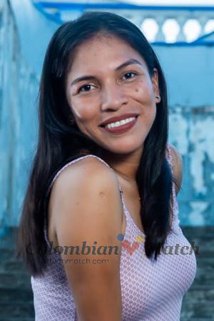 212061 - Iris Age: 37 - Peru