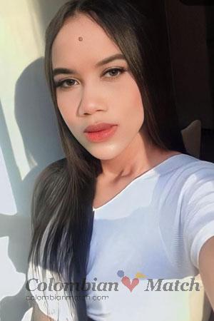 212142 - Adriana Age: 22 - Colombia