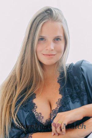 212204 - Elizaveta Age: 25 - China