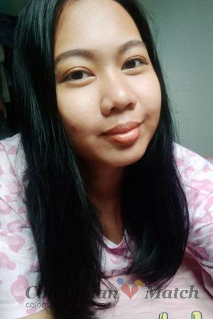 212417 - Somruethai Age: 31 - Thailand