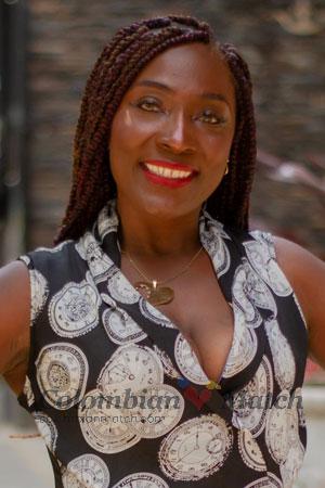 212770 - Kacthiris Age: 44 - Colombia