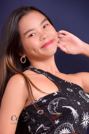 213016 - Ruvelyn Age: 21 - Philippines