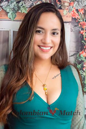 214445 - Yosetty Age: 26 - Peru