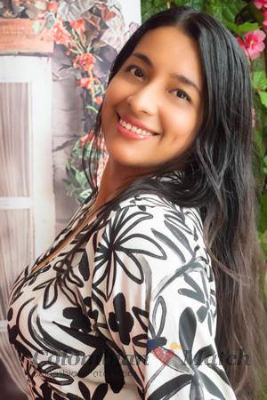 214902 - Jennifer Age: 32 - Peru