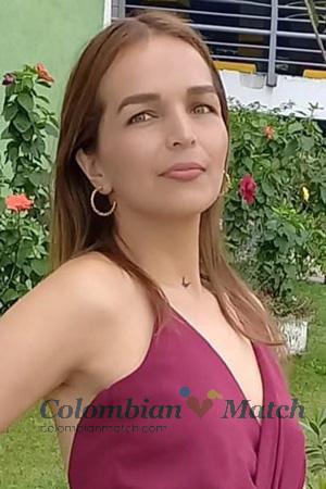 215386 - Jessica Age: 35 - Colombia