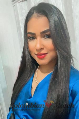 215449 - Andrea Age: 33 - Colombia