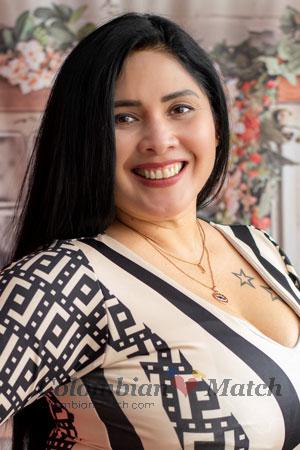 215752 - Jackeline Age: 44 - Peru