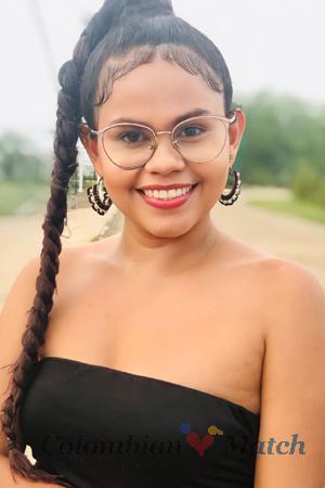 216370 - Candelaria Age: 29 - Colombia