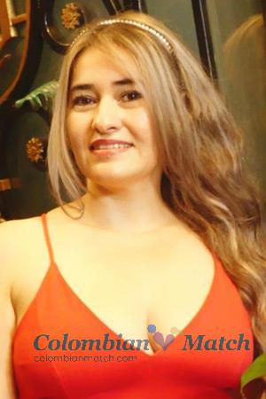 216801 - Elcy Age: 44 - Colombia