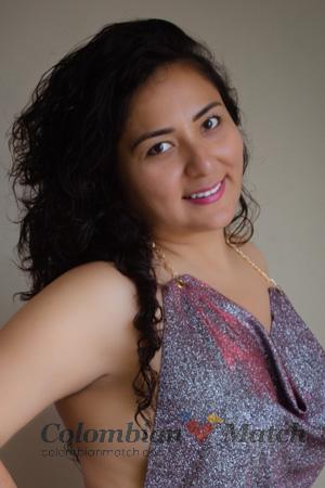 217114 - Leslie Age: 37 - Peru