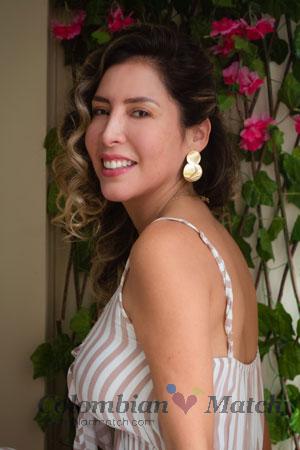 217335 - Mabel Age: 44 - Peru