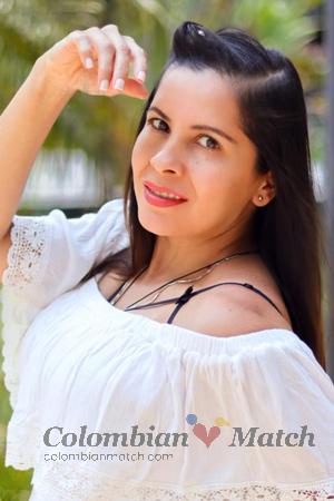 218132 - Lucero Age: 44 - Colombia