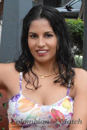 219564 - Lindsayth Age: 44 - Peru