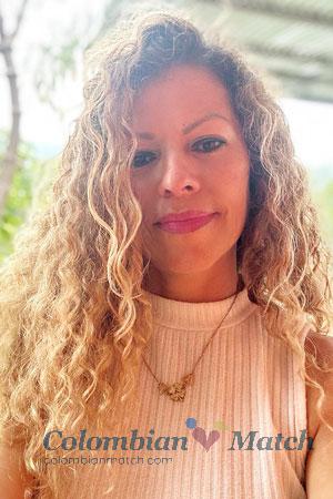 220208 - Marjorie Age: 50 - Costa Rica